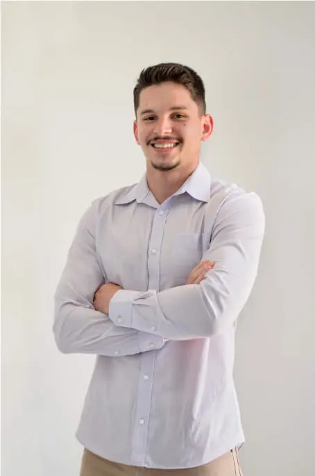 Eric Sampaio, financeiro na Santolin Seguros